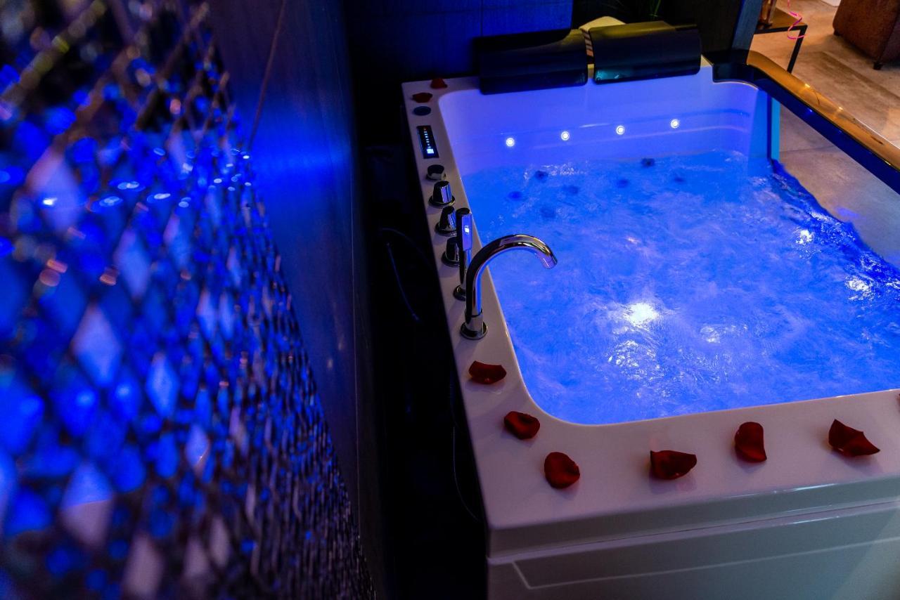 Suite And Spa 21 Dijon Eksteriør bilde