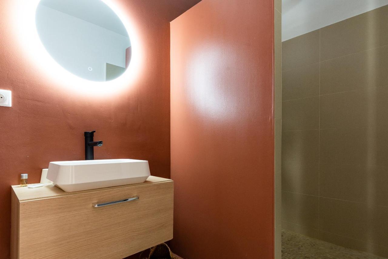 Suite And Spa 21 Dijon Eksteriør bilde