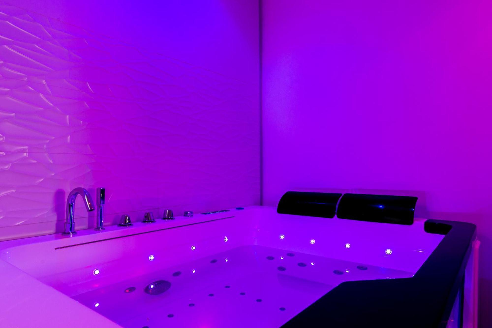 Suite And Spa 21 Dijon Eksteriør bilde